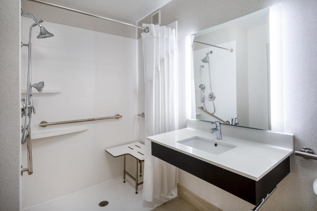 Express By Ihg 3*