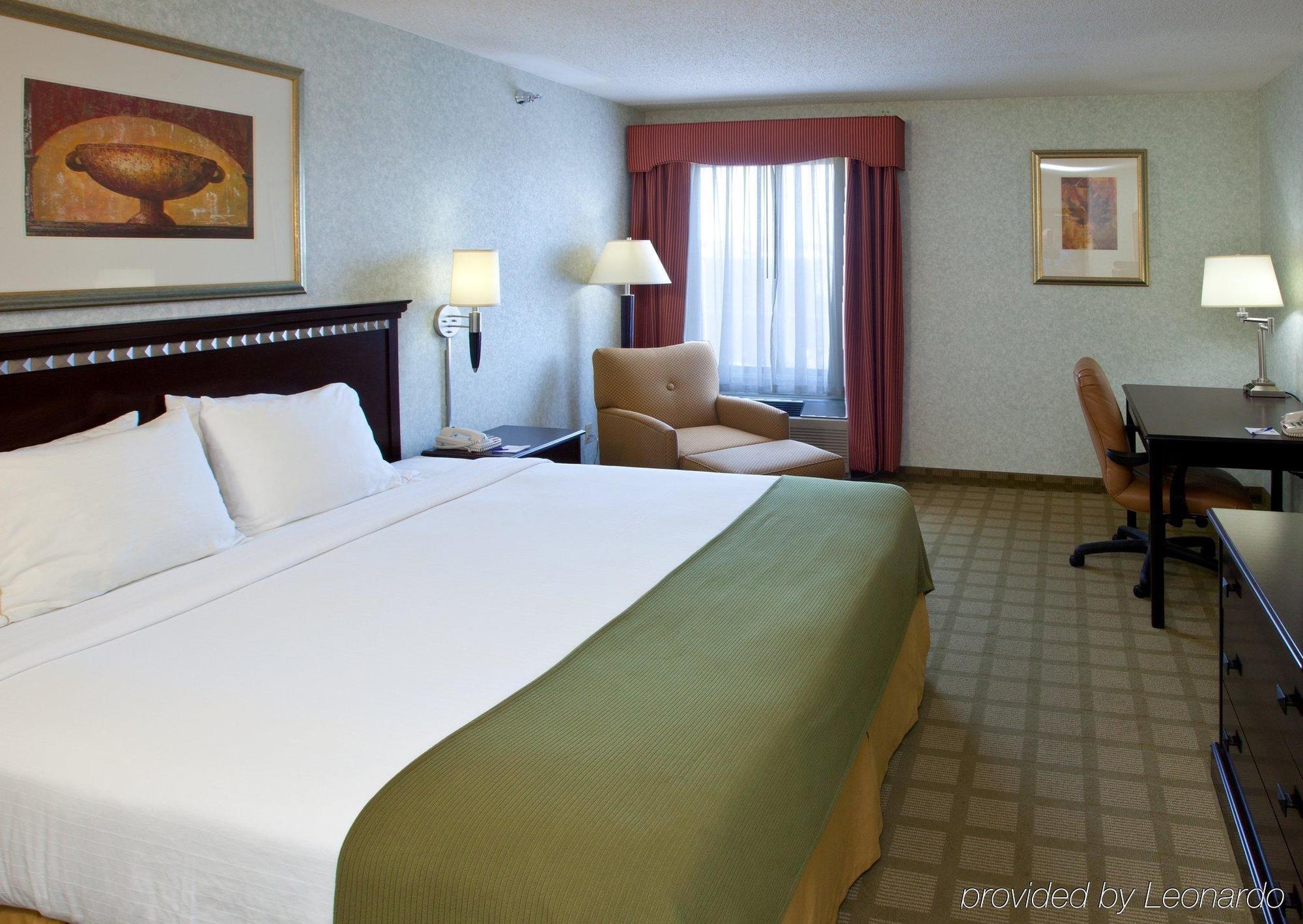 Express By Ihg Hotel Corydon