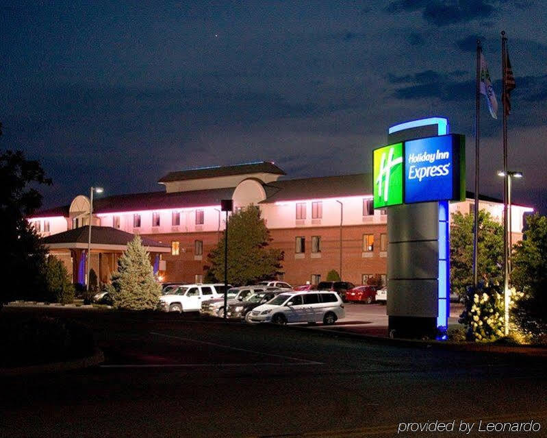 Express By Ihg Hotel